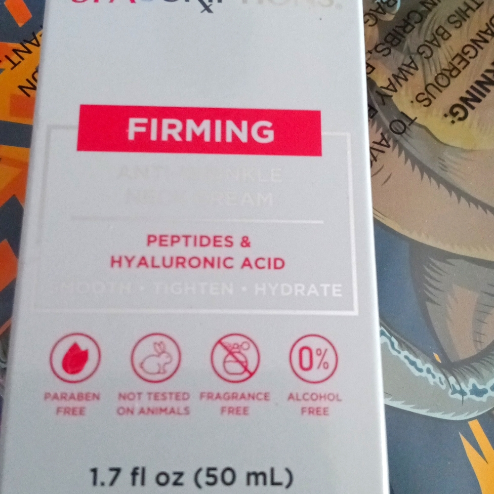 StriVectin Firming Anti-Wrinkle Night Cream - White and Red